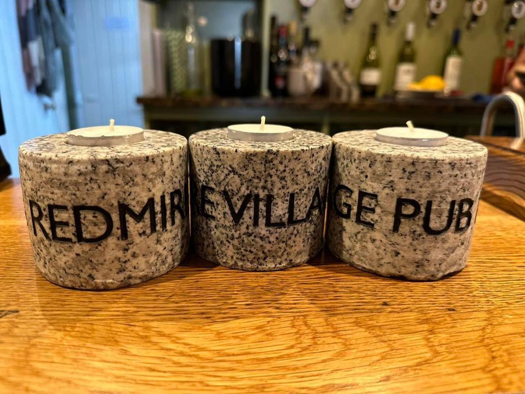 Redmire Village Pub エクステリア 写真